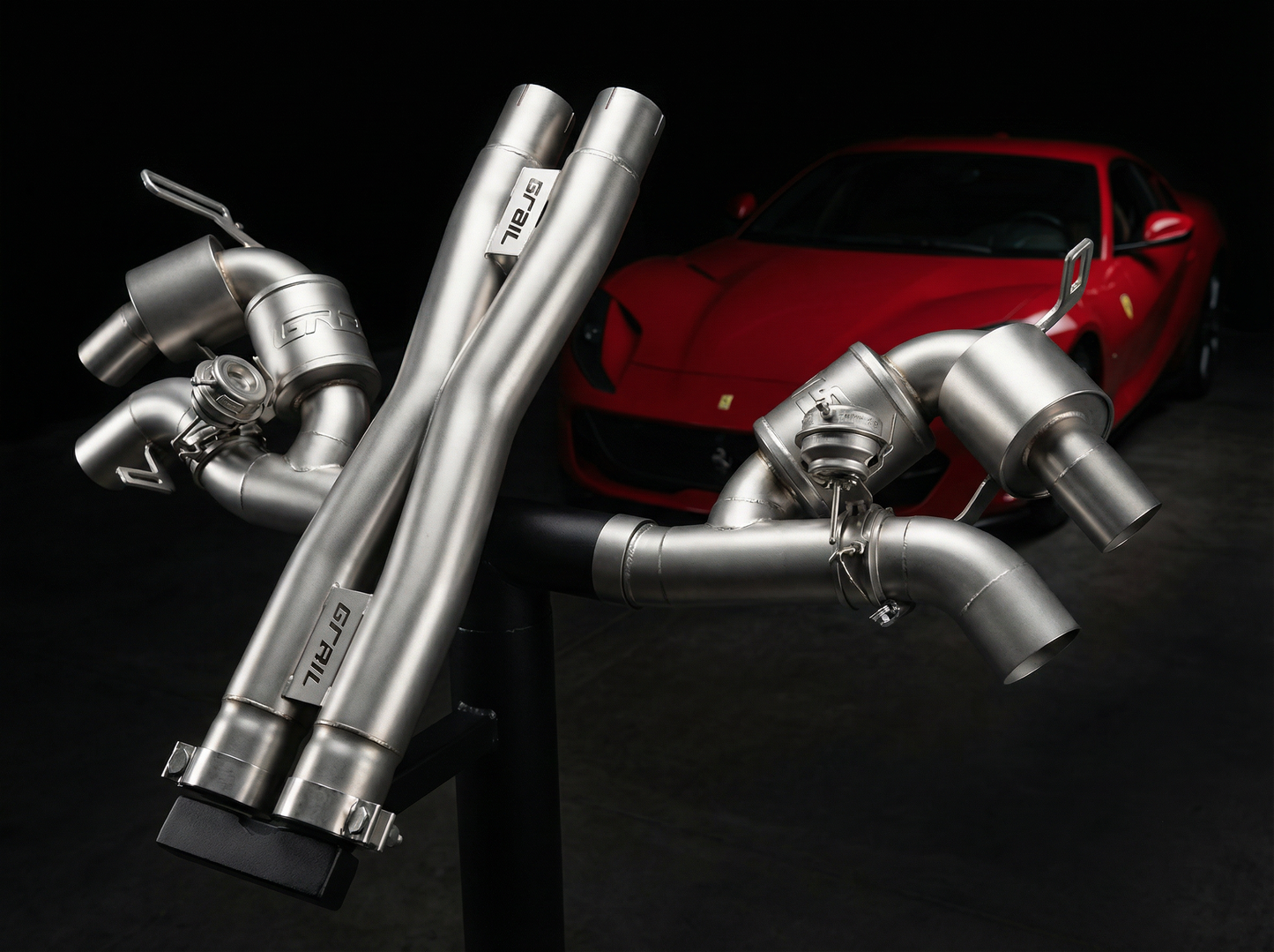 Grail Ferrari 812 Superfast Exhaust