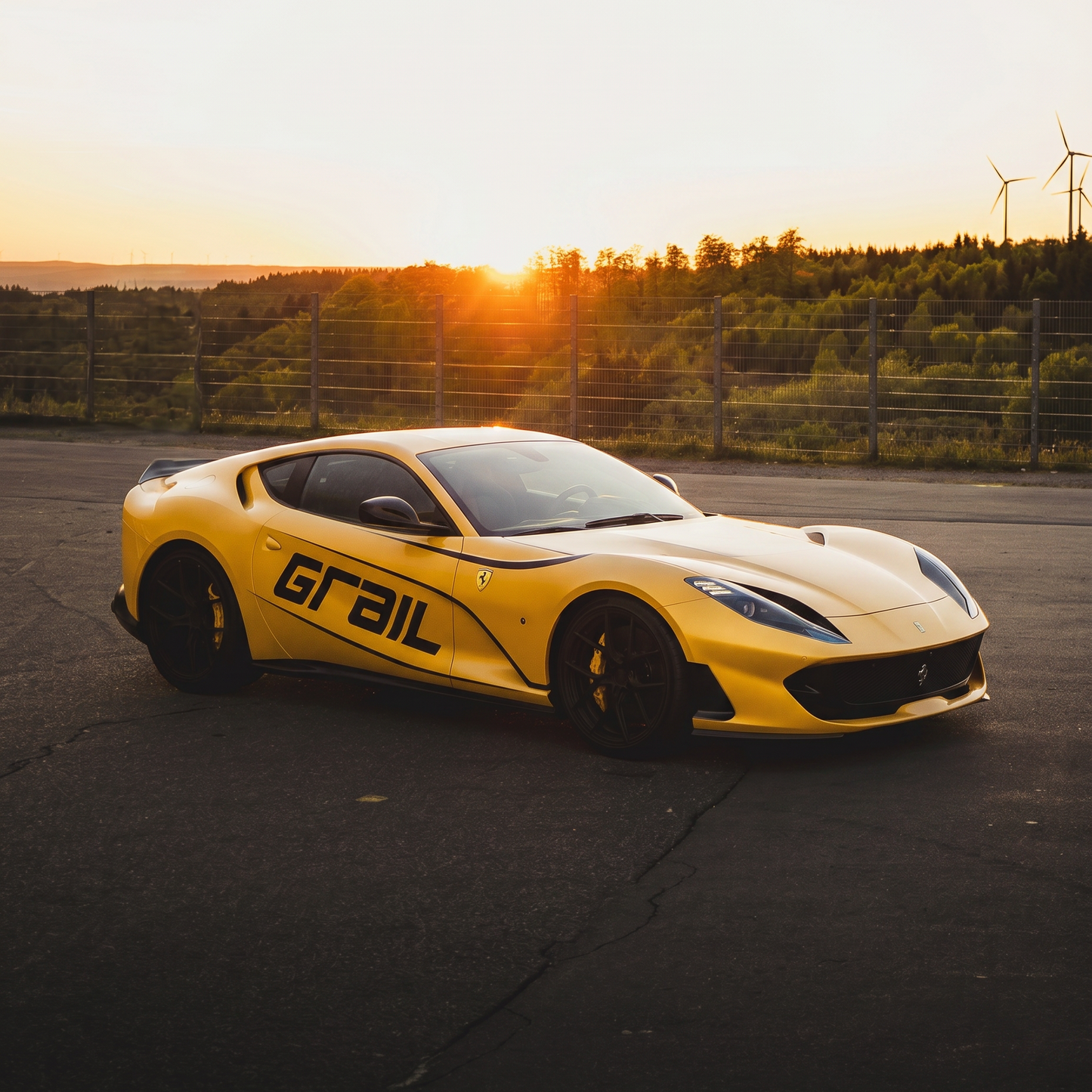 Grail Ferrari 812 Superfast Exhaust